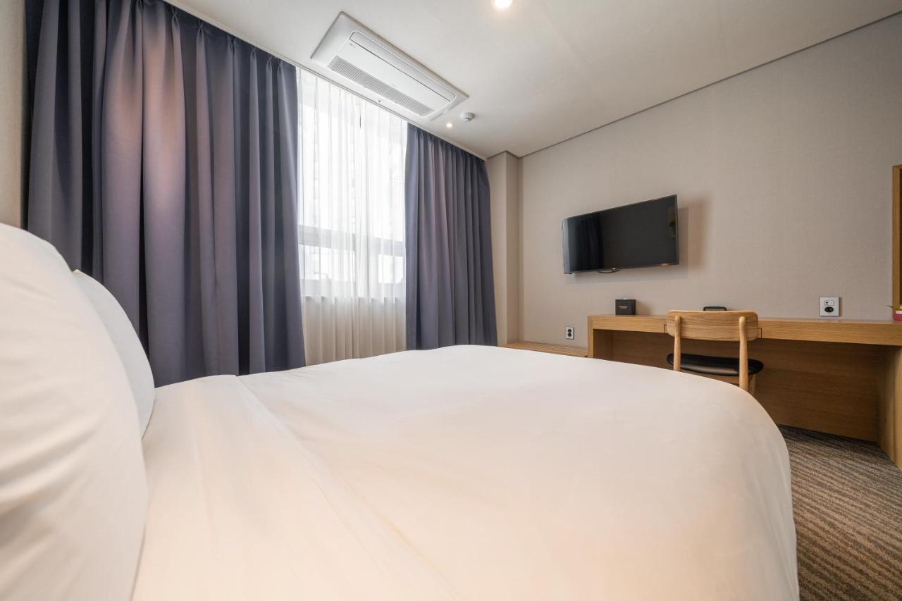Hotel Ramada By Wyndham Seoul Dongdaemun Zewnętrze zdjęcie